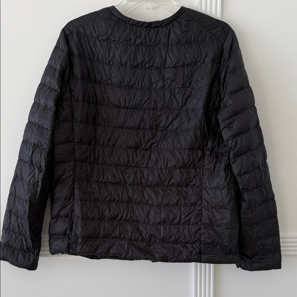 Uniqlo ultra light down jacket XL - Picture 3 of 6